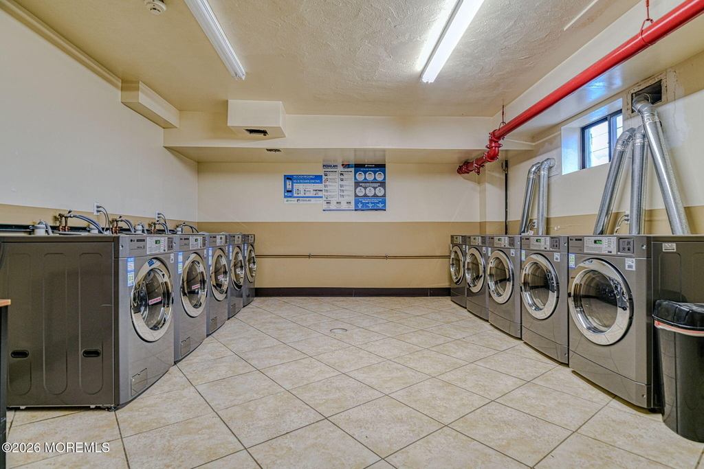 1700 Webb Street - Photo 24