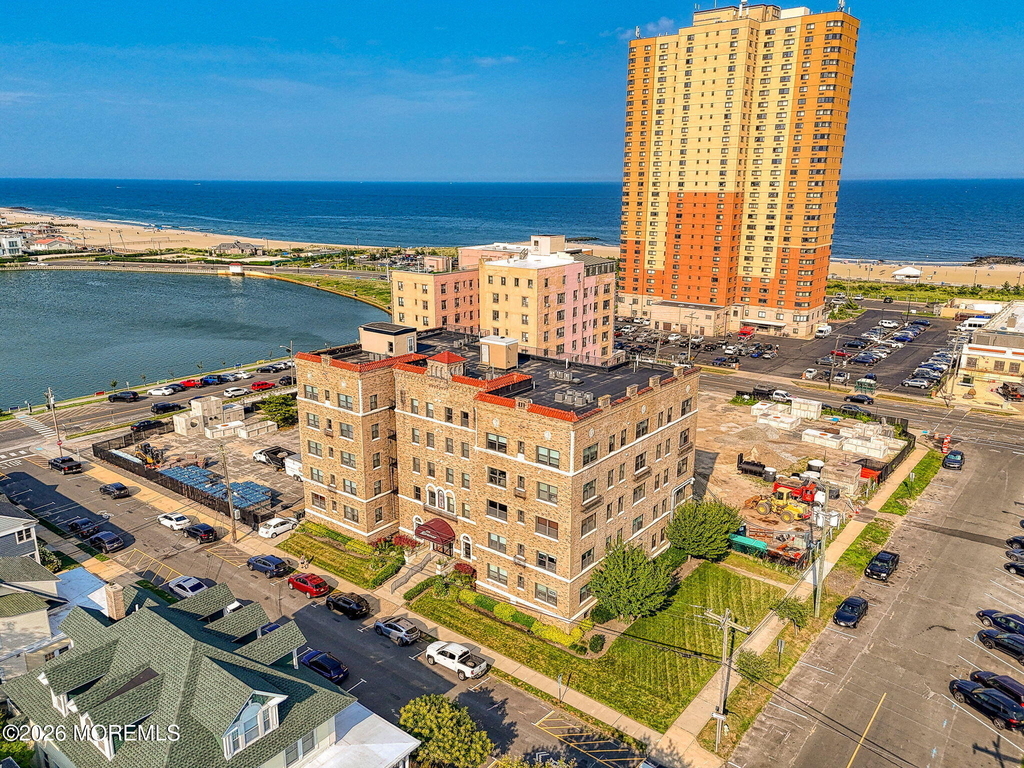 1700 Webb Street - Photo 2