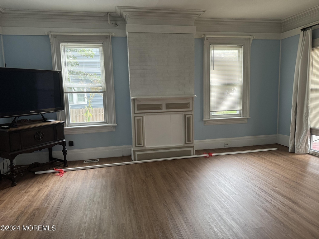 84 Atlantic Avenue - Photo 1