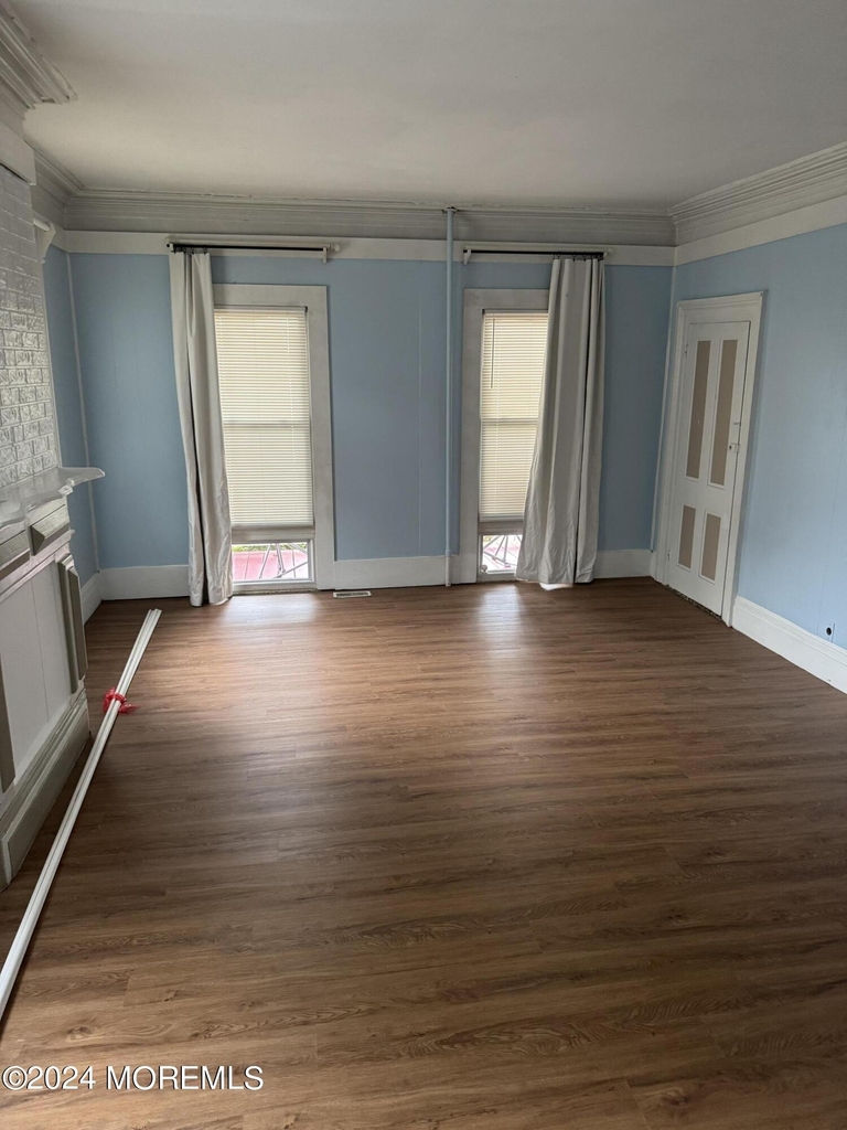 84 Atlantic Avenue - Photo 2