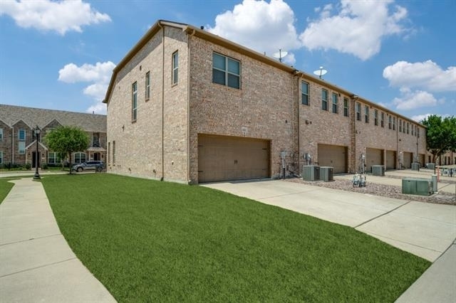 6120 Rilla Street - Photo 18