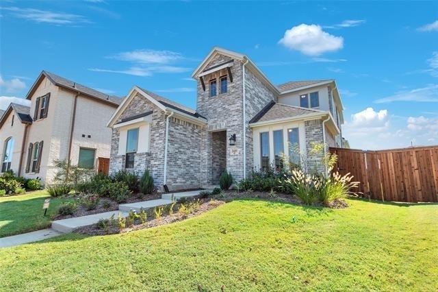 2410 Thavie Street - Photo 3