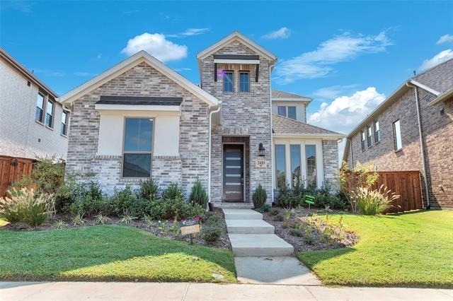 2410 Thavie Street - Photo 0