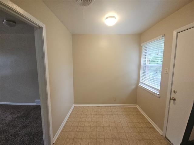 6419 Onyx Drive N - Photo 3