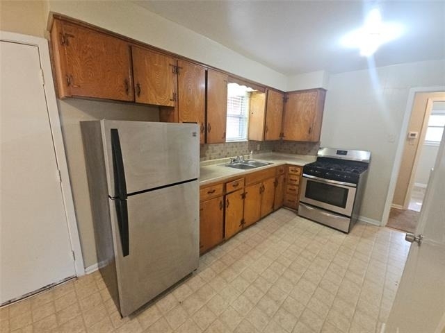 6419 Onyx Drive N - Photo 5