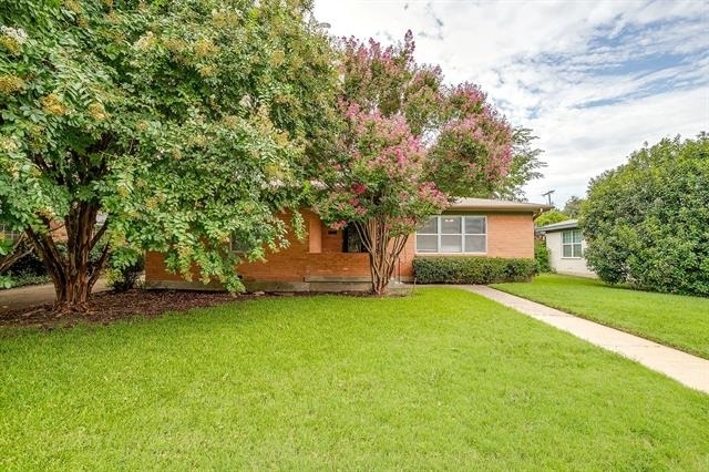 3704 Jeanette Drive - Photo 2