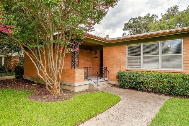 3704 Jeanette Drive - Photo 0