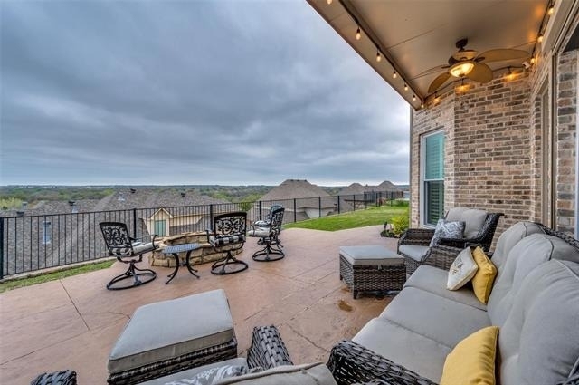 604 Promontory Drive - Photo 2