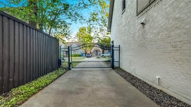 5527 Mccommas Boulevard - Photo 31