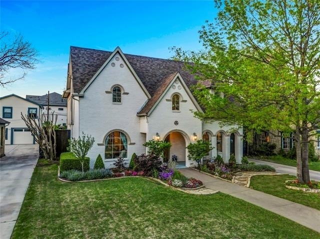 5527 Mccommas Boulevard - Photo 2
