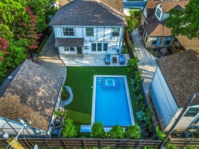 5527 Mccommas Boulevard - Photo 1