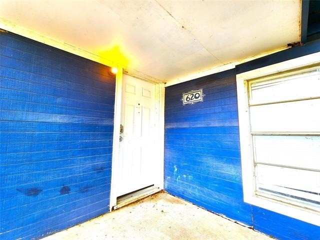 620 Uland Street - Photo 3