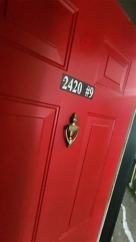2420 Louise Street - Photo 0