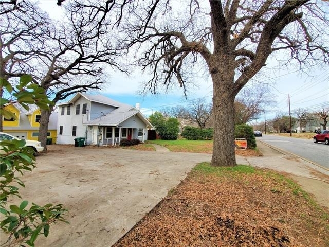 2223 N Locust Street - Photo 3