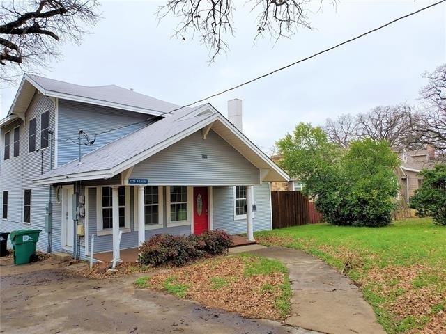 2223 N Locust Street - Photo 2