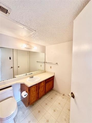18333 Roehampton Drive - Photo 4