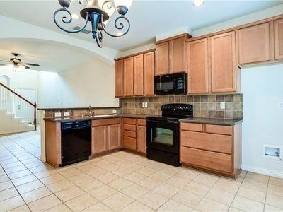 7933 Hannah Street - Photo 4