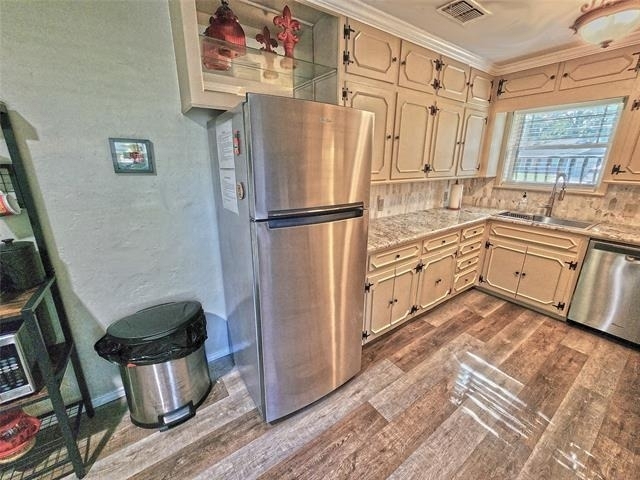 542 Wildewood Drive - Photo 11