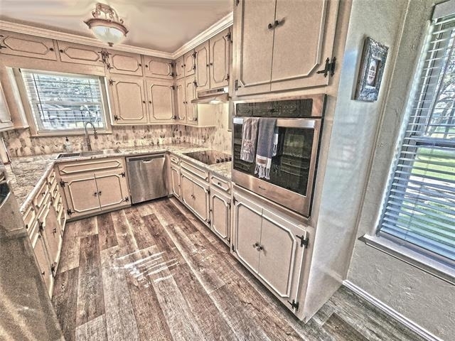 542 Wildewood Drive - Photo 8