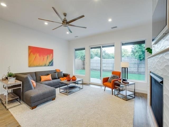 4310 Merrell Road - Photo 7