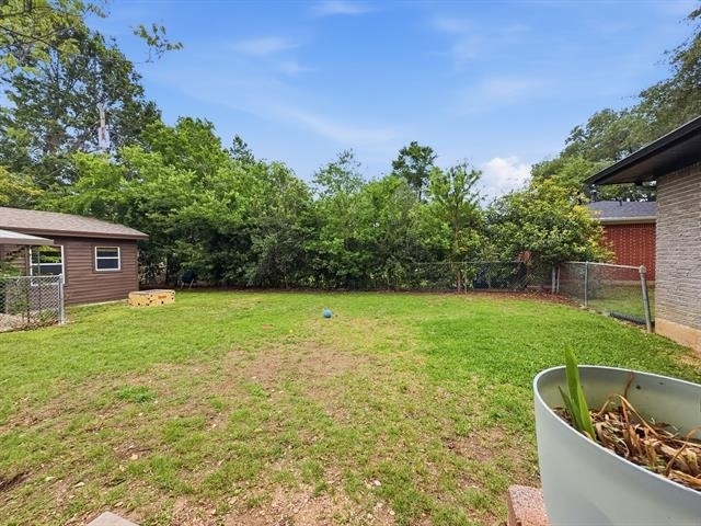 2137 Lenamon Street - Photo 23