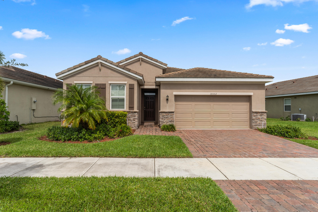 10552 Sw Toren Way - Photo 0