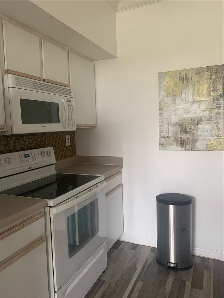 131 Sw 117th Avenue - Photo 10