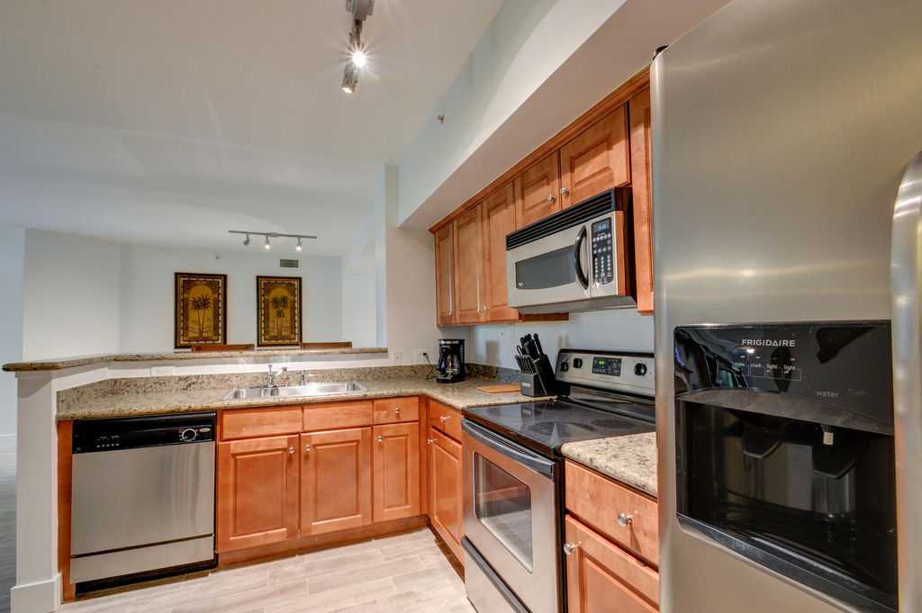 11770 St Andrews Place - Photo 4