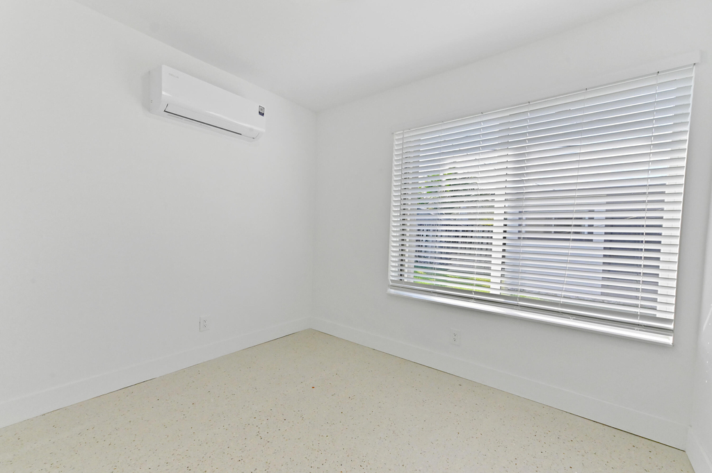 2541 Nw 64th Terrace - Photo 9