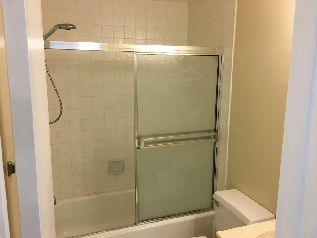 12060 Nw 11th Street - Photo 5