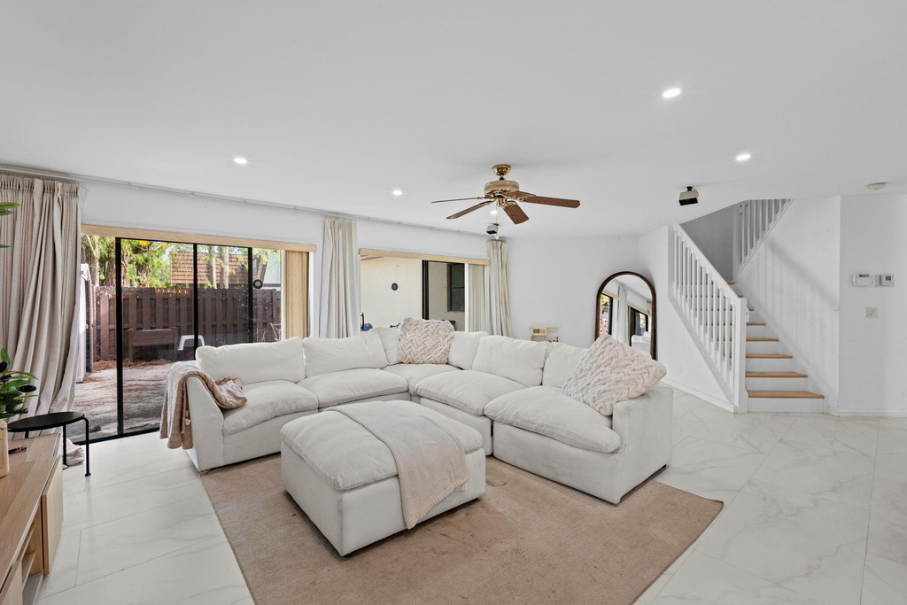 111 Weybridge Circle - Photo 13