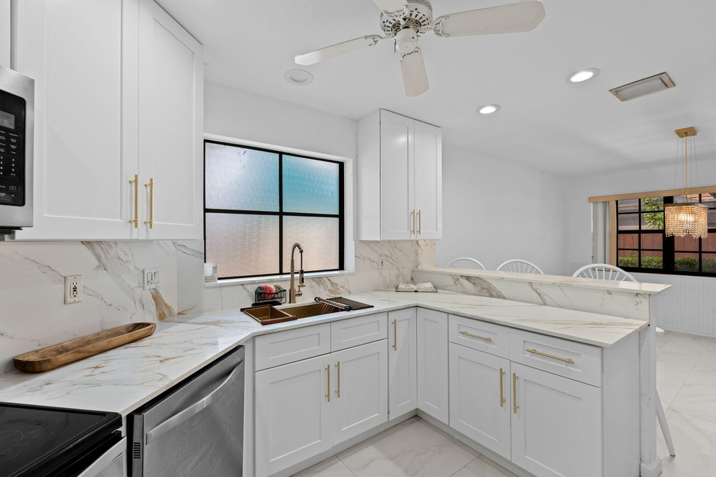 111 Weybridge Circle - Photo 16