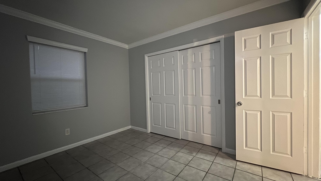 1401 Ne 15th Street - Photo 7