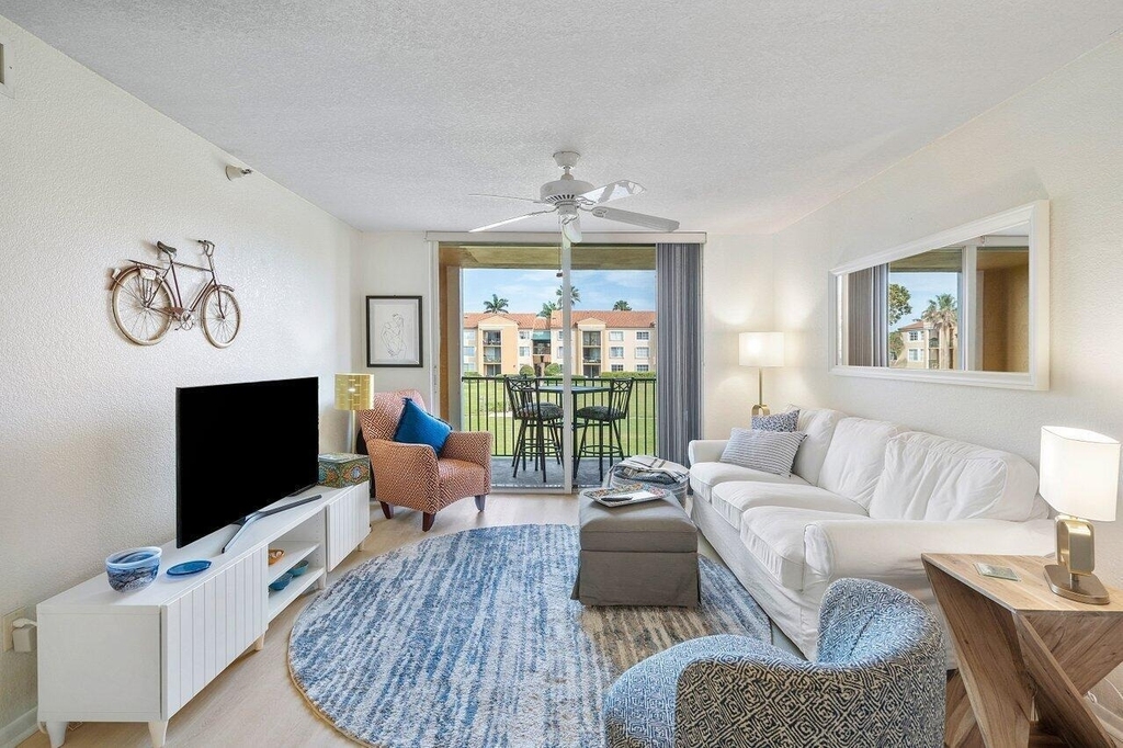 157 Yacht Club Way - Photo 2