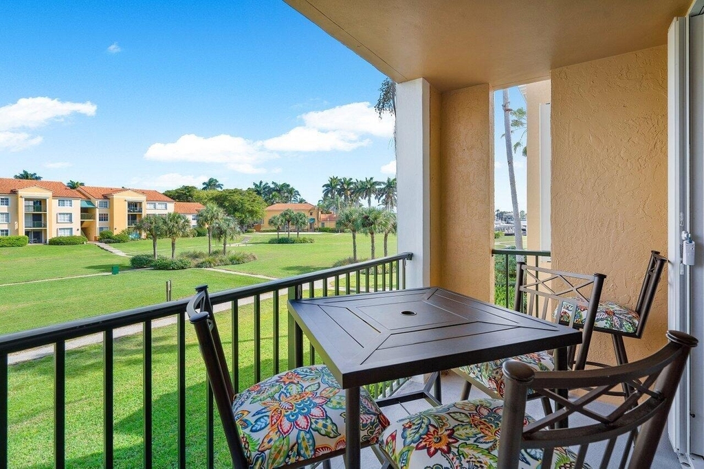 157 Yacht Club Way - Photo 1