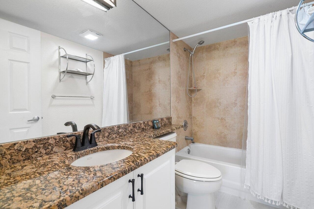 157 Yacht Club Way - Photo 15
