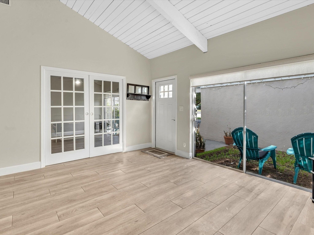 3996 Nw 7th Court - Photo 9