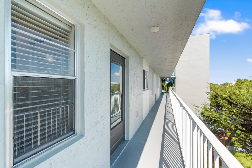2226 N Cypress Bend Drive - Photo 12