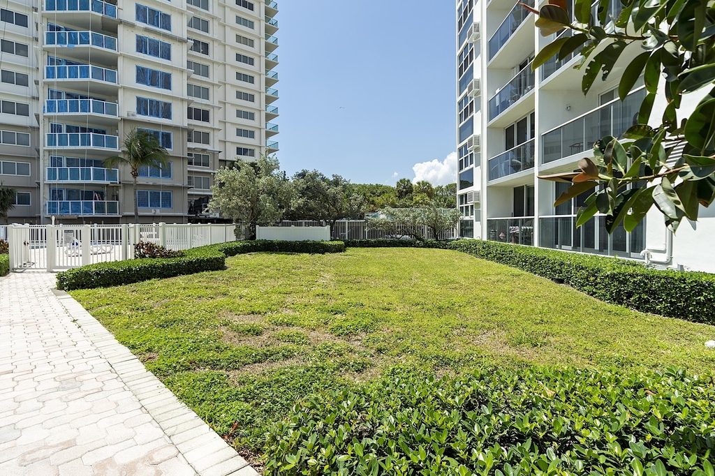 1200 N Fort Lauderdale Beach Boulevard - Photo 23
