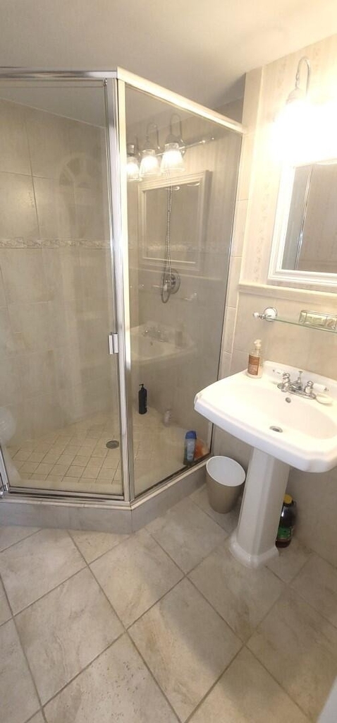 1051 Hillsboro Mile - Photo 6