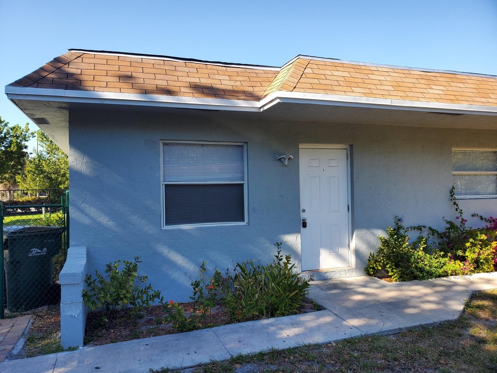 743 S Swinton Avenue - Photo 0