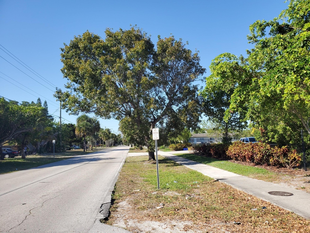743 S Swinton Avenue - Photo 4