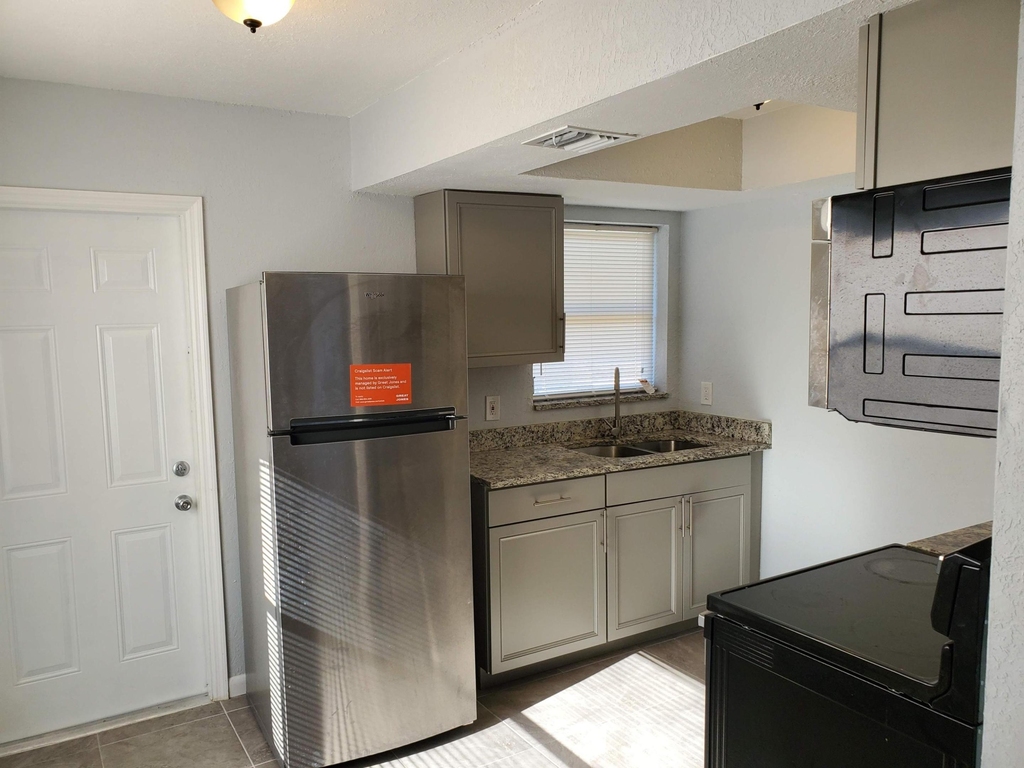 743 S Swinton Avenue - Photo 7