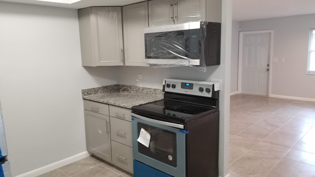 743 S Swinton Avenue - Photo 6