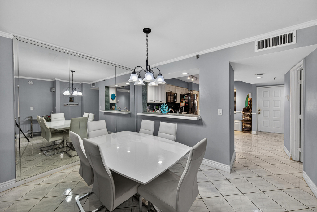 2200 S Cypress Bend Drive - Photo 11