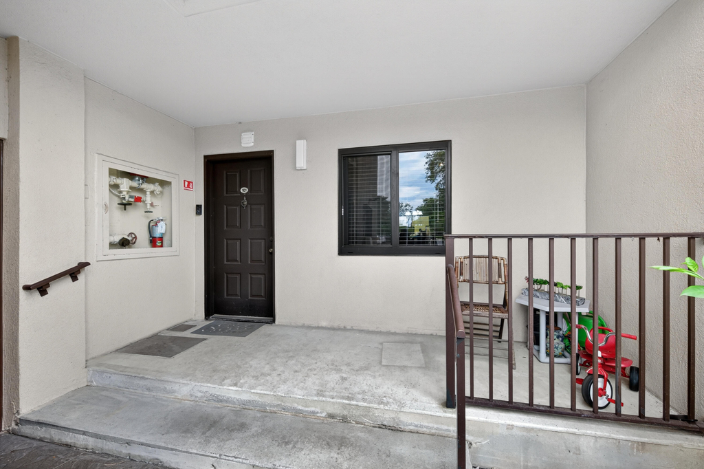 2200 S Cypress Bend Drive - Photo 3