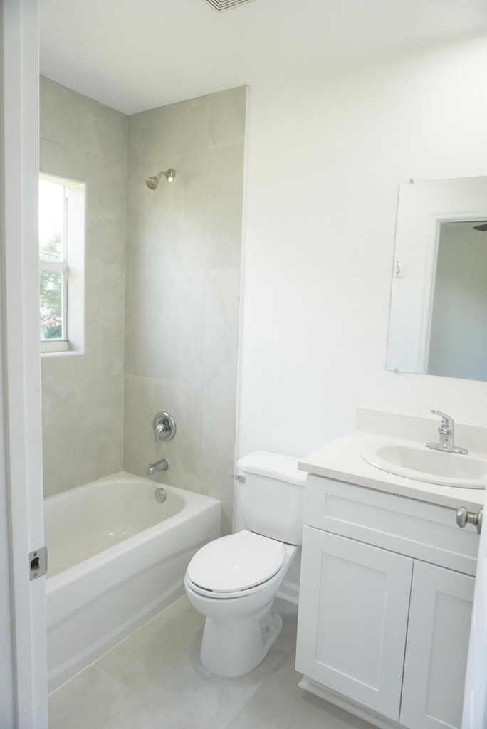 1173 W 28th Street - Photo 7