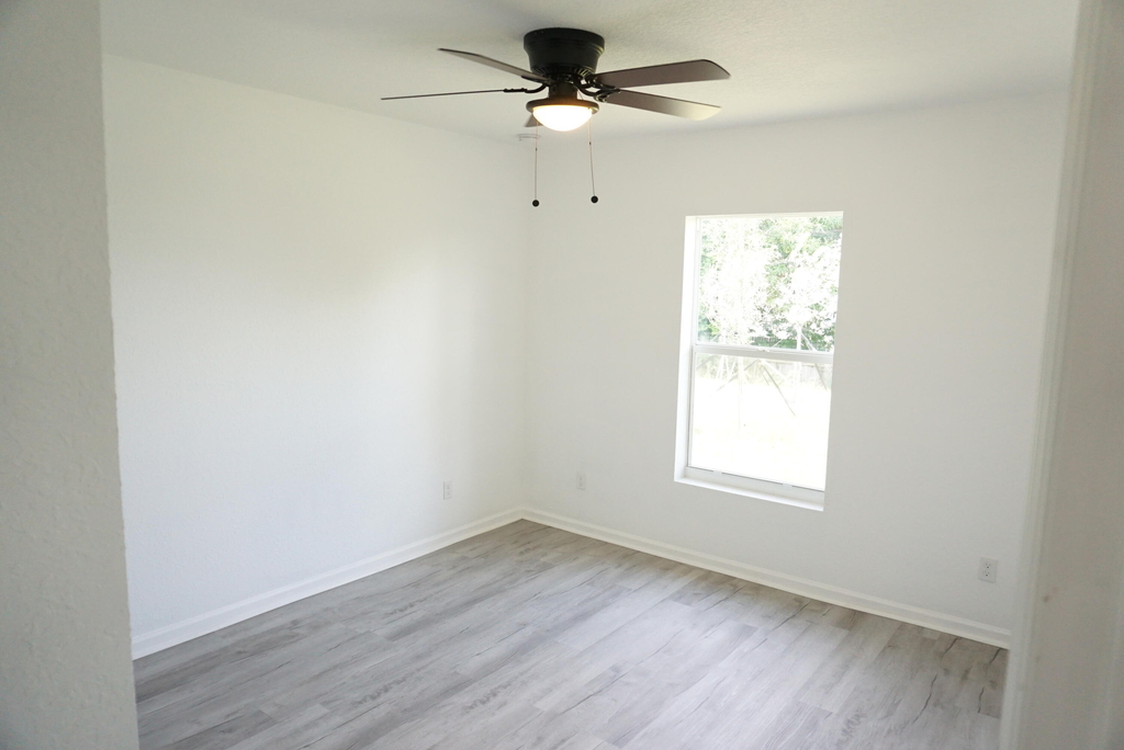 1173 W 28th Street - Photo 6