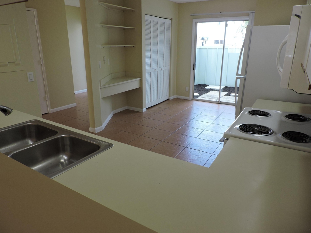 6239 Riverwalk Lane - Photo 3