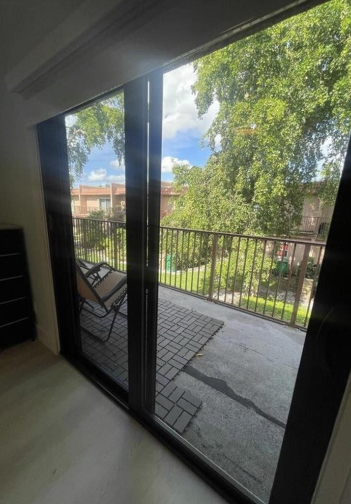 42 Madrid Lane - Photo 3